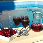 Villa Island With Pool Vir