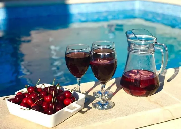 Βίλα Island With Pool Vir