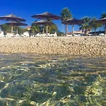 فيلة Island With Pool فير