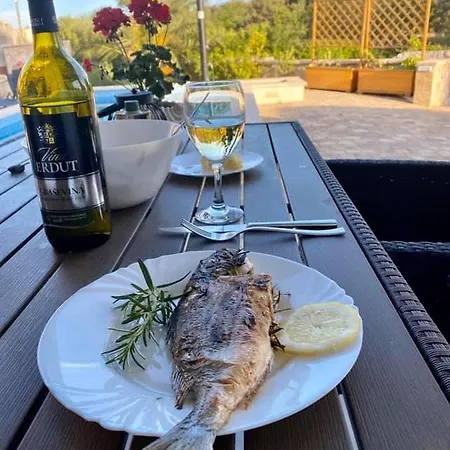 Island With Pool ヴィラ ヴィル