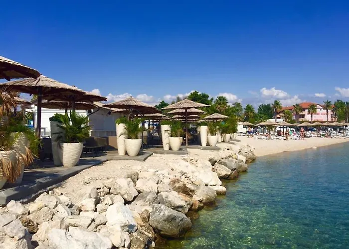 Вилла Island With Pool